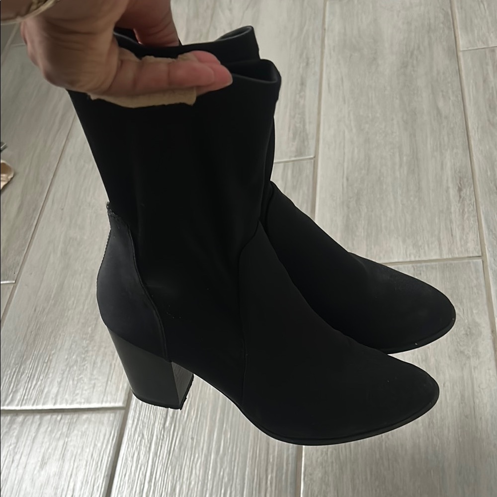 Elegant Black Women's Chunky Heel Boots